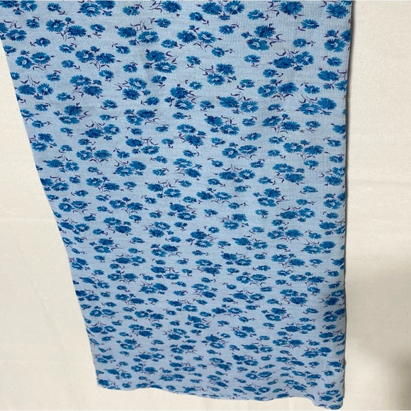 Vintage Fashion Fabrics Pre Cut Blue Floral Fabric - Picture 11 of 13